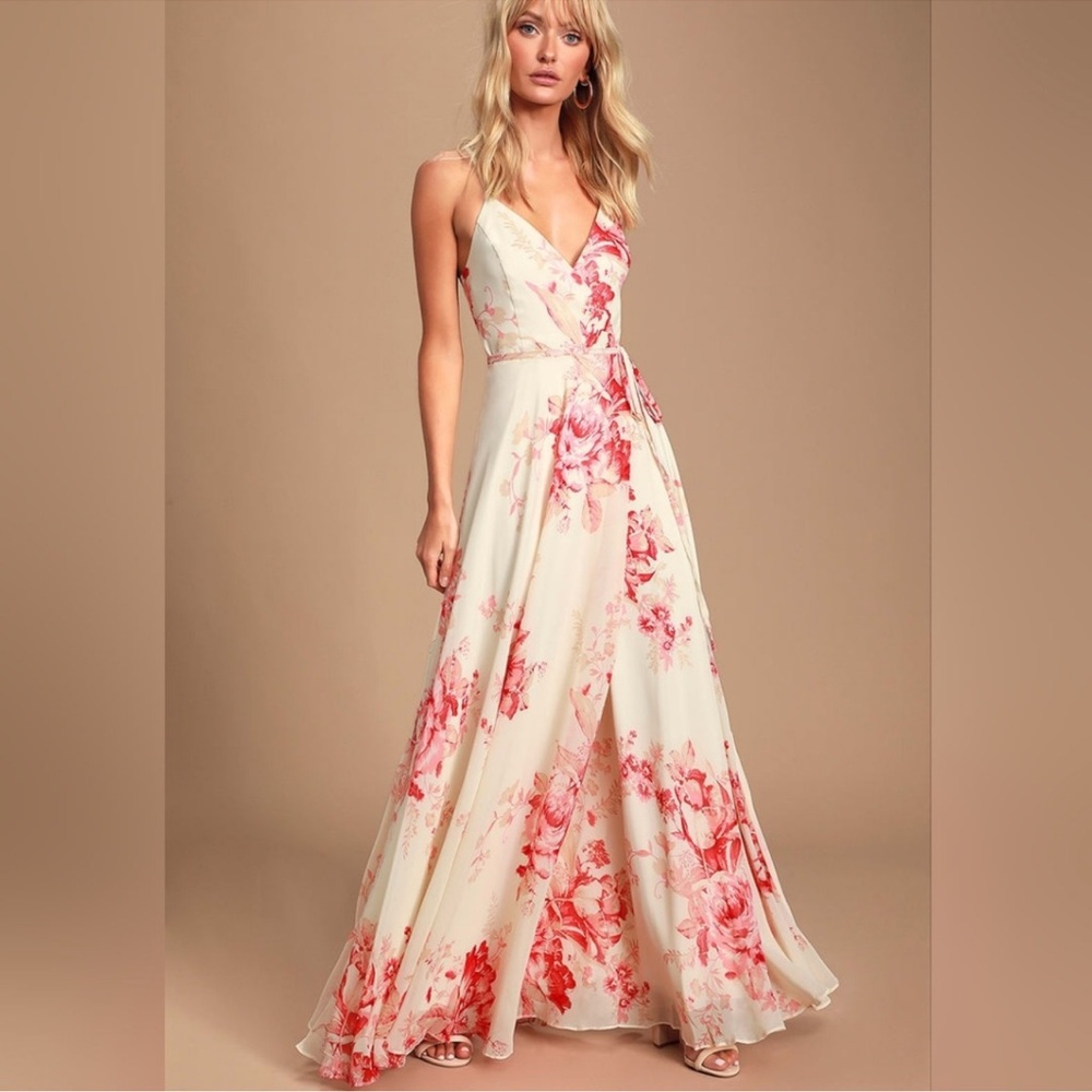 Lulus fully lined floral maxi dress